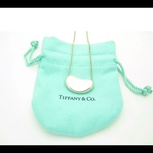 Tiffany & Co. Elsa Peretti Bean necklace